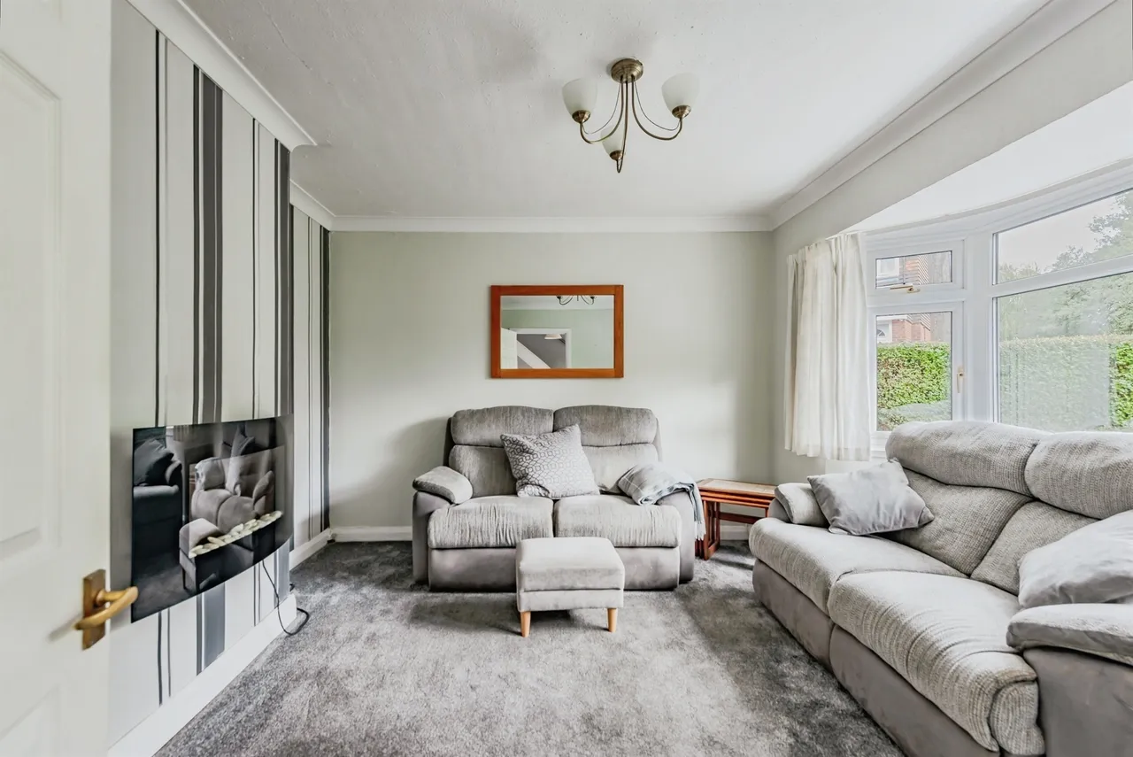 The Frenches, Redhill, RH1, photo 2