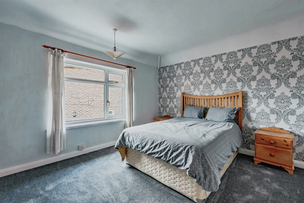 The Frenches, Redhill, RH1, photo 8