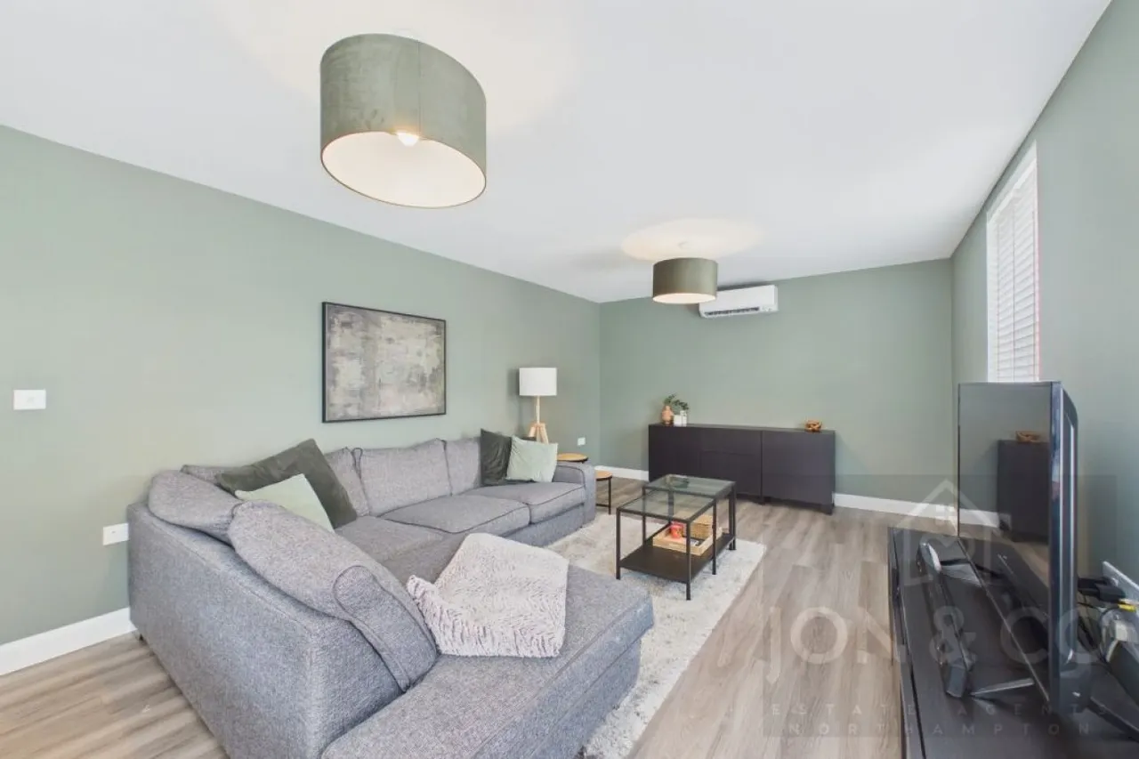 Clayson Road, Overstone Gate, NN6, photo 6