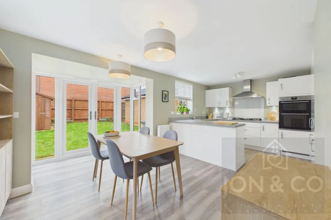 Clayson Road, Overstone Gate, NN6, photo 2