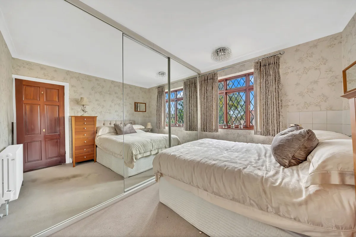 Lynwood Close, Romford, RM5, photo 15