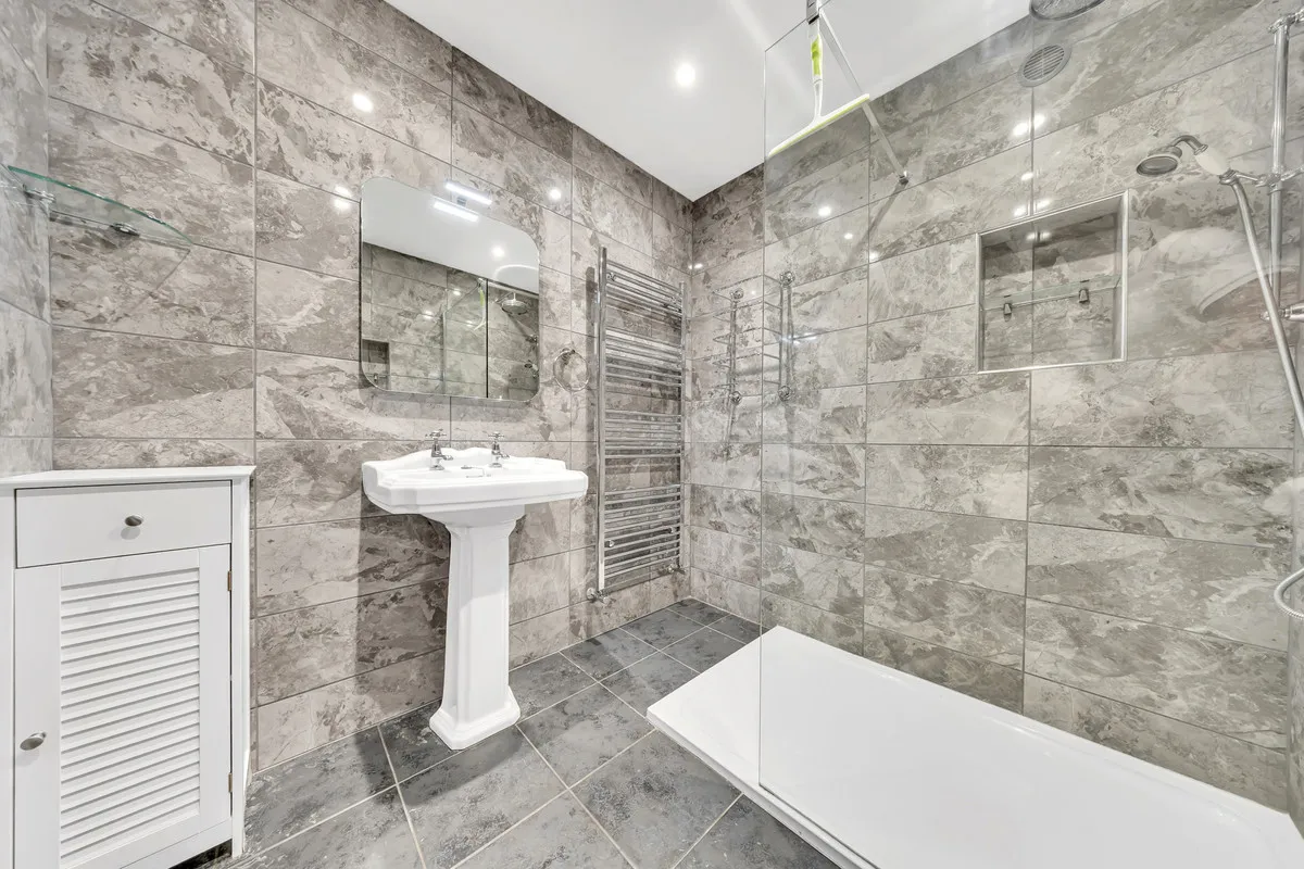 Lynwood Close, Romford, RM5, photo 5