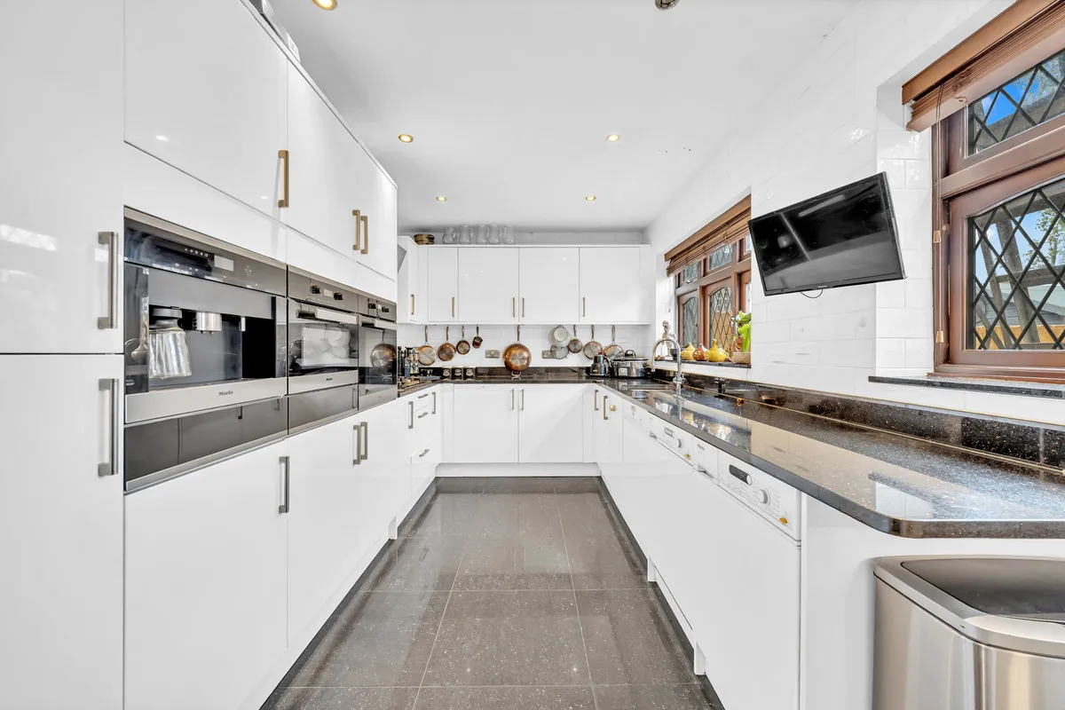 Lynwood Close, Romford, RM5, photo 3