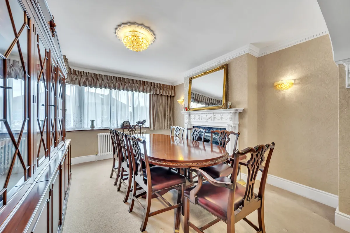 Lynwood Close, Romford, RM5, photo 7