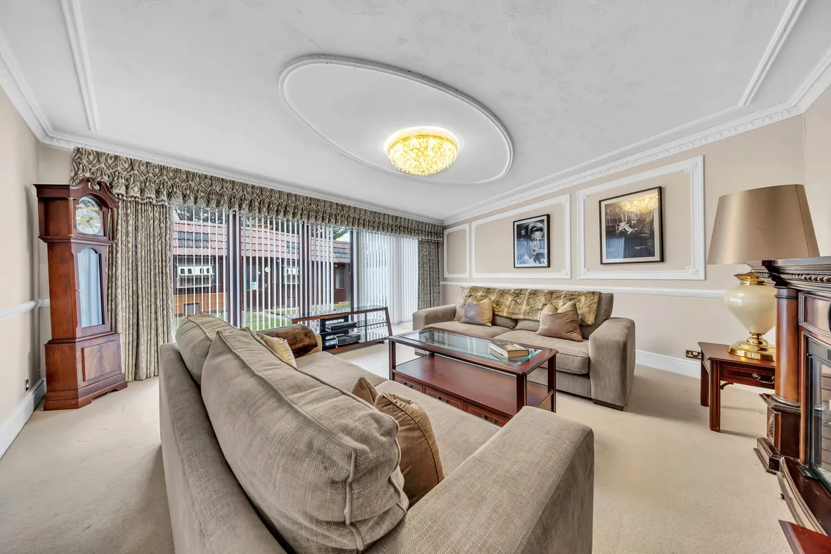Lynwood Close, Romford, RM5, photo 6