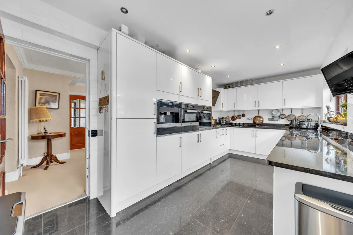 Lynwood Close, Romford, RM5, photo 9