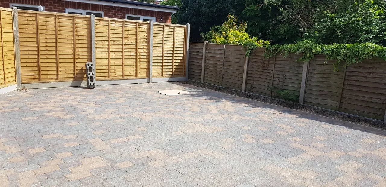 Central Avenue, Hounslow, Greater London, TW3 2QH, photo 6