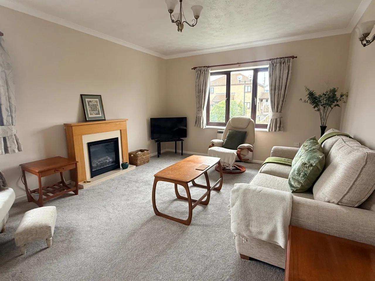 Kingshill Gardens, Nailsea, BS48, photo 3