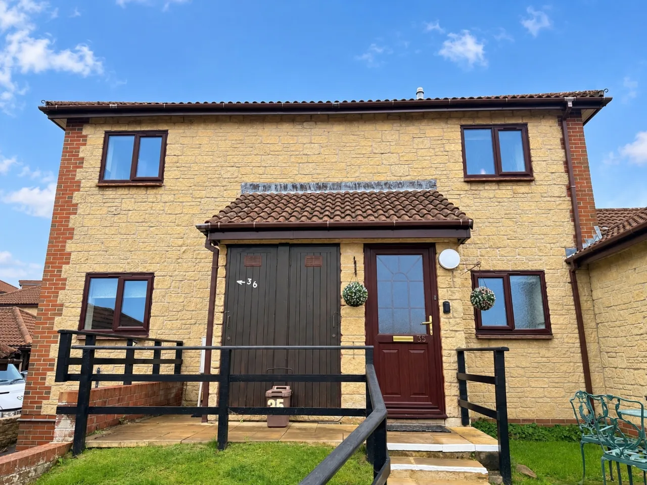 2 bed flat for sale, Kingshill Gardens, Nailsea, BS48