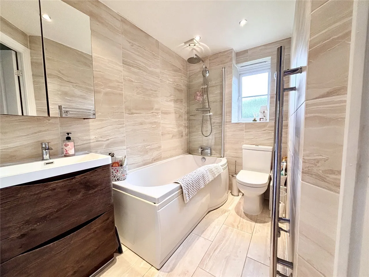 Sachfield Drive, Chafford Hundred, Grays, Essex, RM16, photo 6