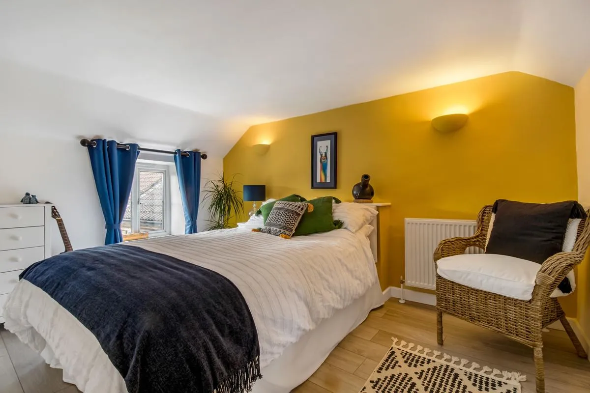 Corston, Malmesbury, SN16, photo 21