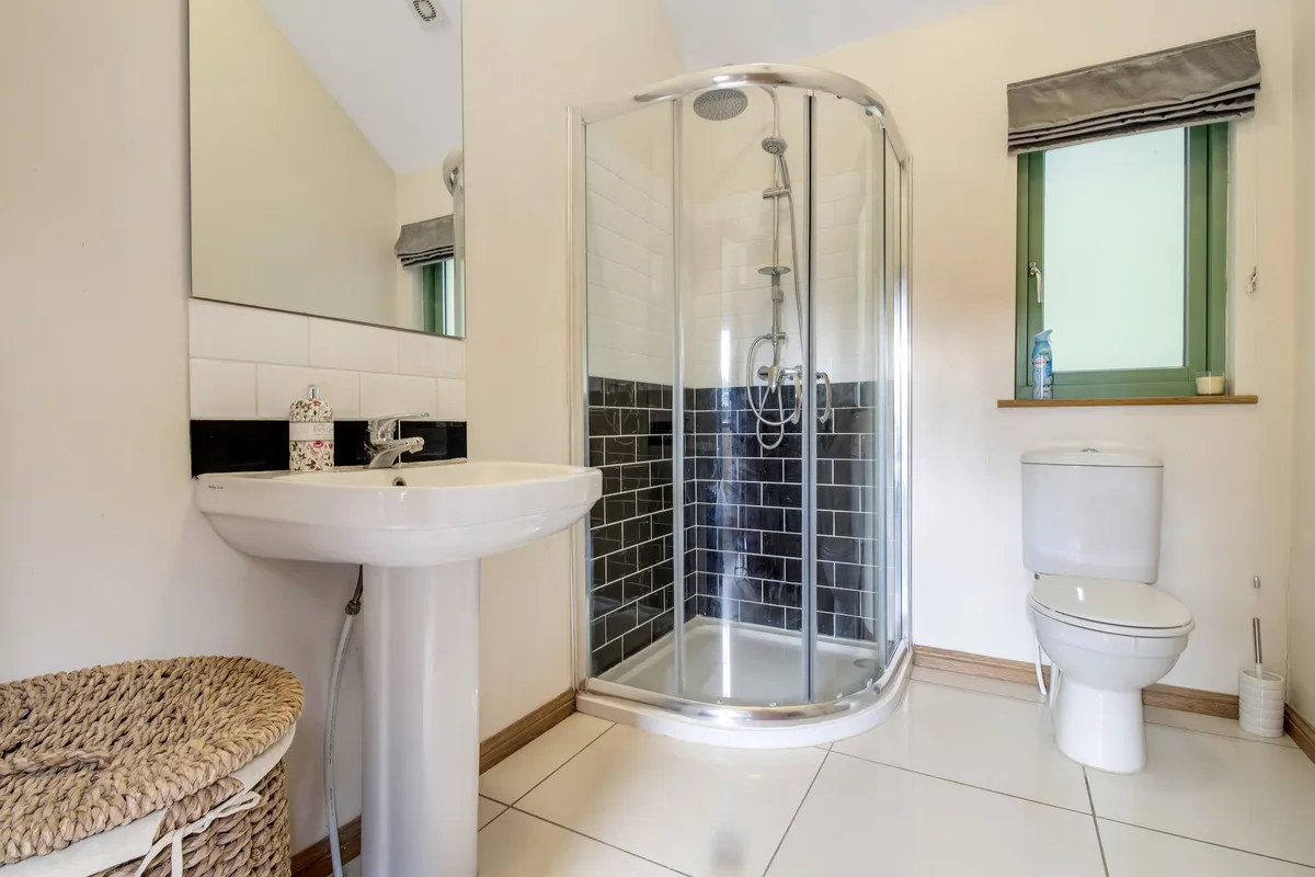 Corston, Malmesbury, SN16, photo 10