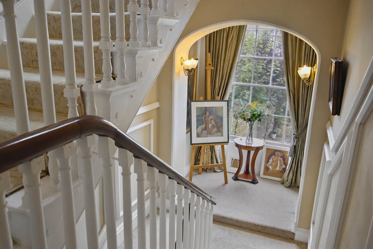Victoria Road, Holywood, BT18, photo 42