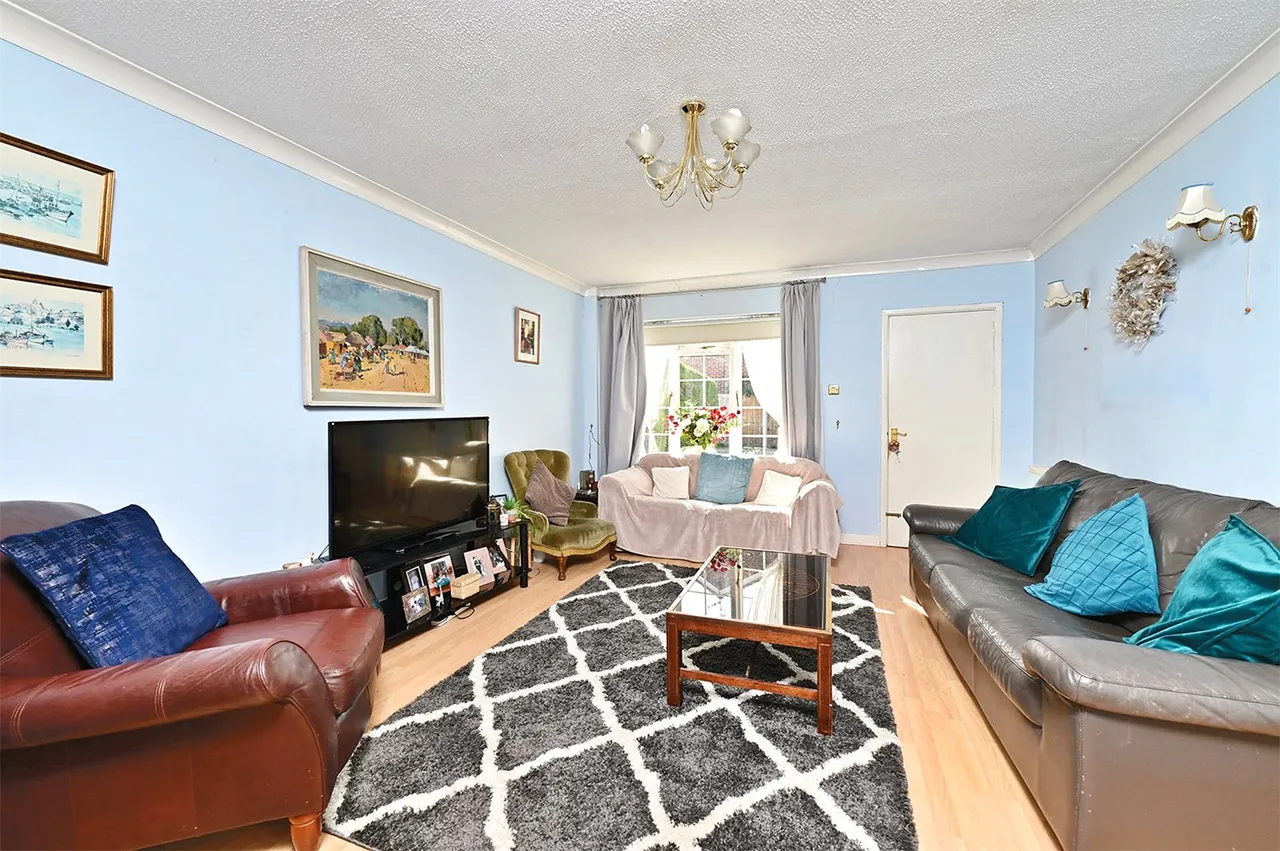 Brewers Close, Farnborough, Hampshire, GU14 8NR, photo 10