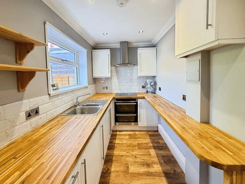 Astrid Road, Walmer, Kent, CT14, photo 10