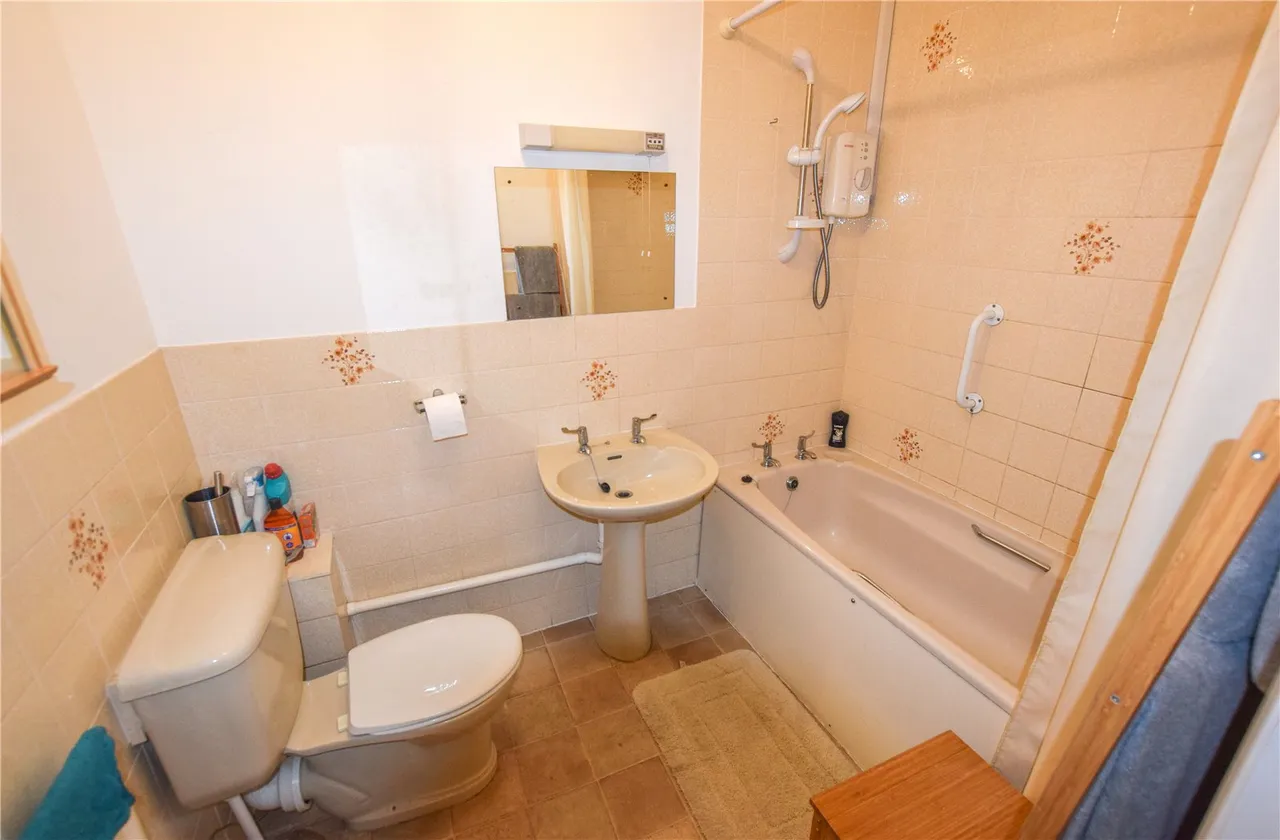 Coulsdon Road, Coulsdon, CR5, photo 6