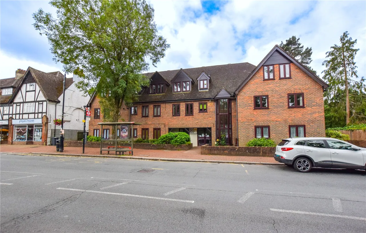 1 bed flat for sale, Coulsdon Road, Coulsdon, CR5