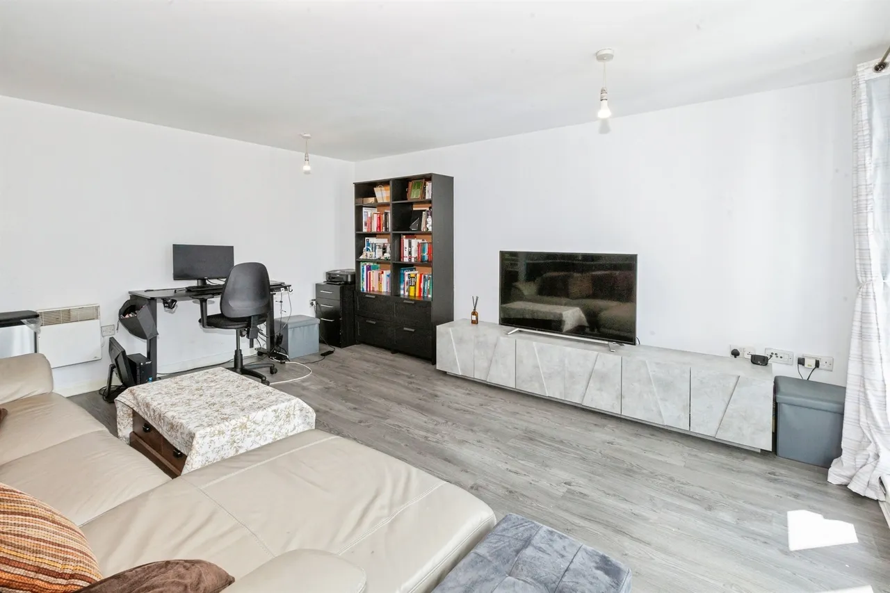 Mill Street, Slough, SL2, photo 5