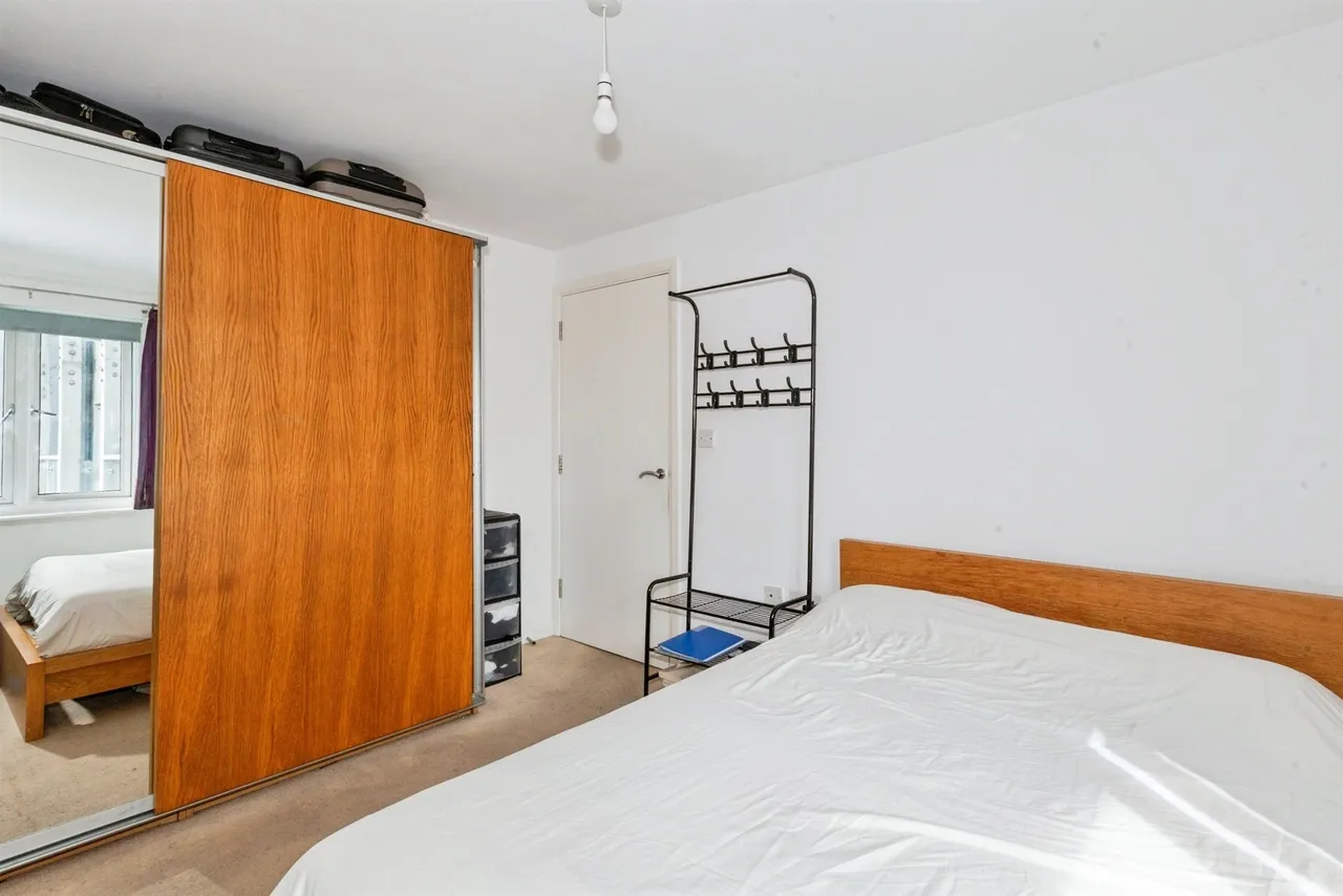 Mill Street, Slough, SL2, photo 11