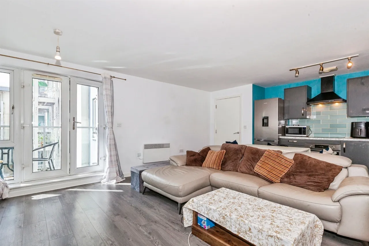 Mill Street, Slough, SL2, photo 2