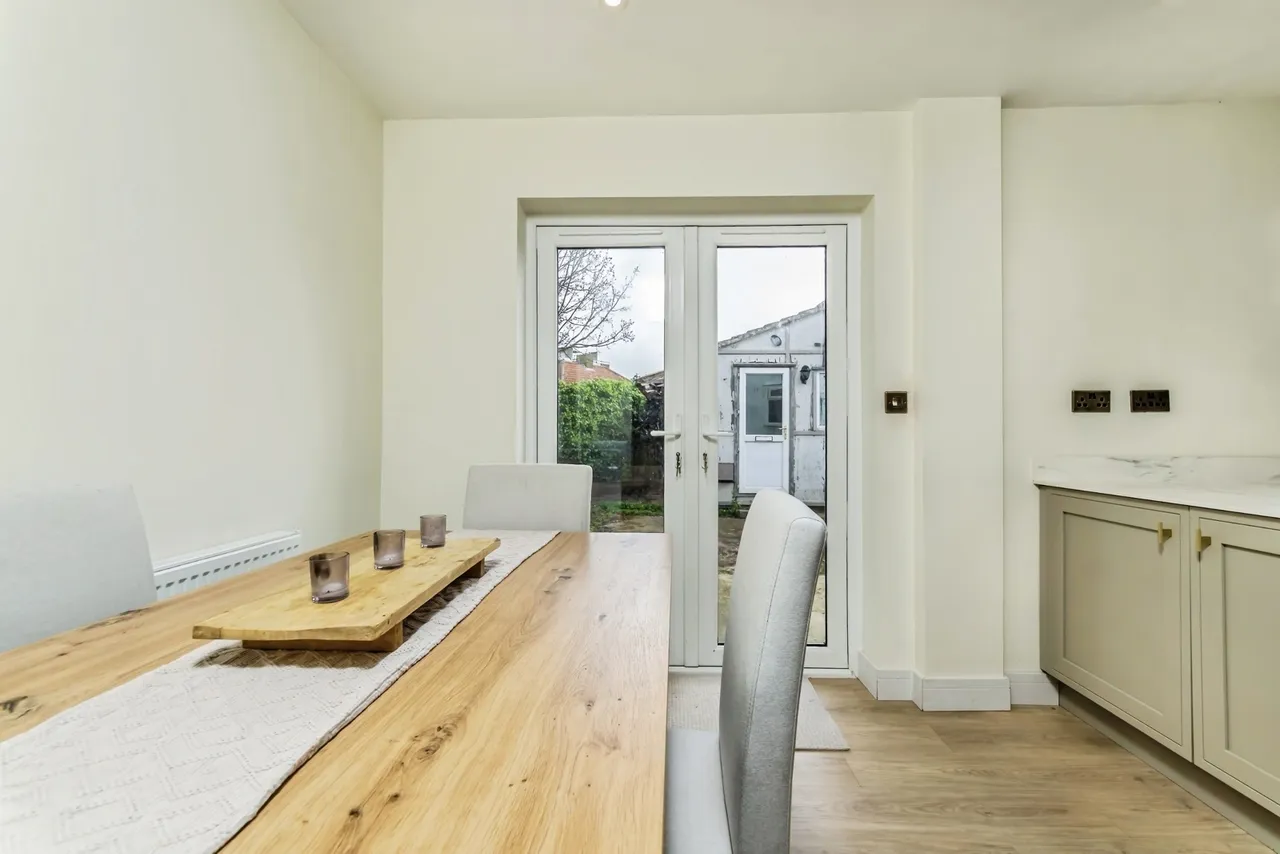 Homestead Way, New Addington, Surrey, CR0, photo 6