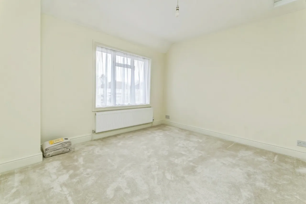 Homestead Way, New Addington, Surrey, CR0, photo 9