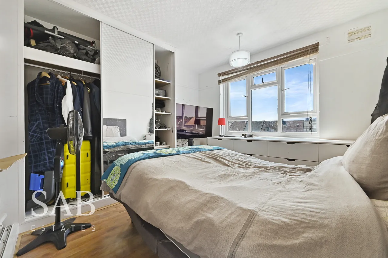 Britten Drive, Southall, UB1, photo 7