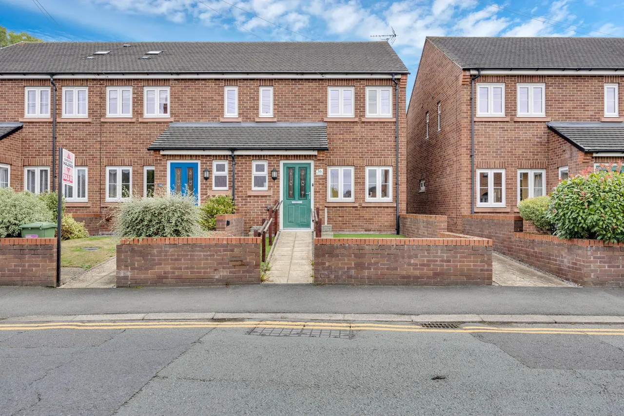3 bed house for sale, Bradwall Road, Sandbach