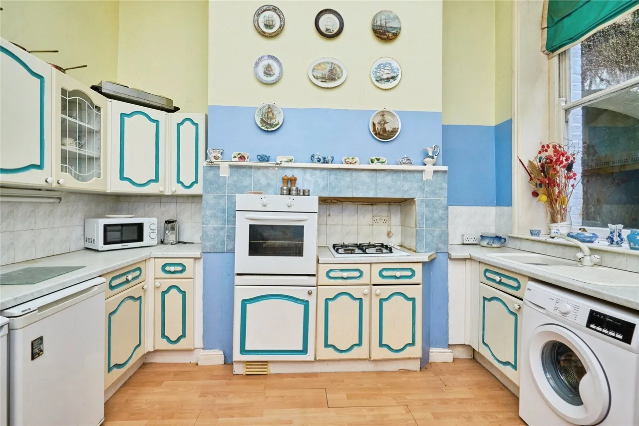 Grove Road, Ventnor, PO38, photo 11