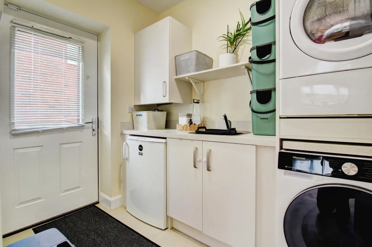 Fleming Drive, Lichfield, WS13, photo 13