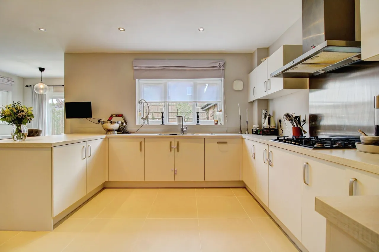 Fleming Drive, Lichfield, WS13, photo 4