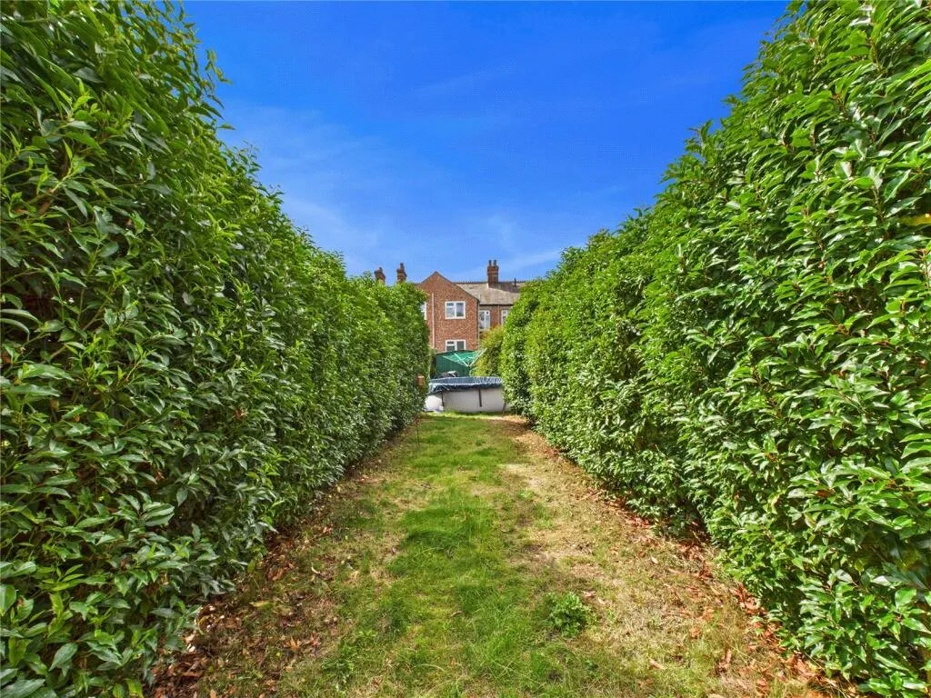 Mill Lane, Bradfield, CO11, photo 13