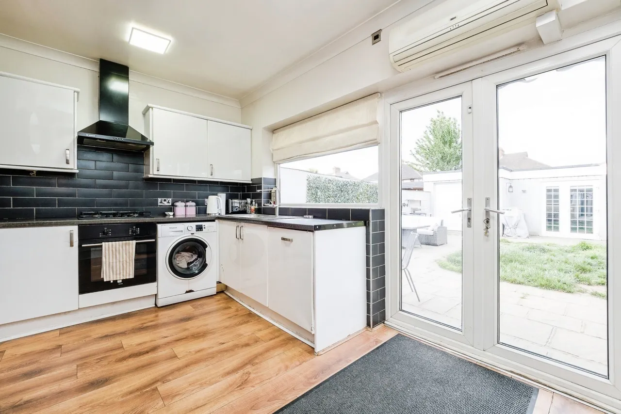 Stanley Road, Hornchurch, RM12, photo 14