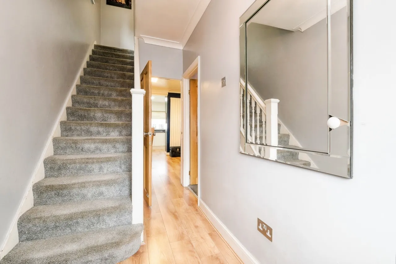 Stanley Road, Hornchurch, RM12, photo 12