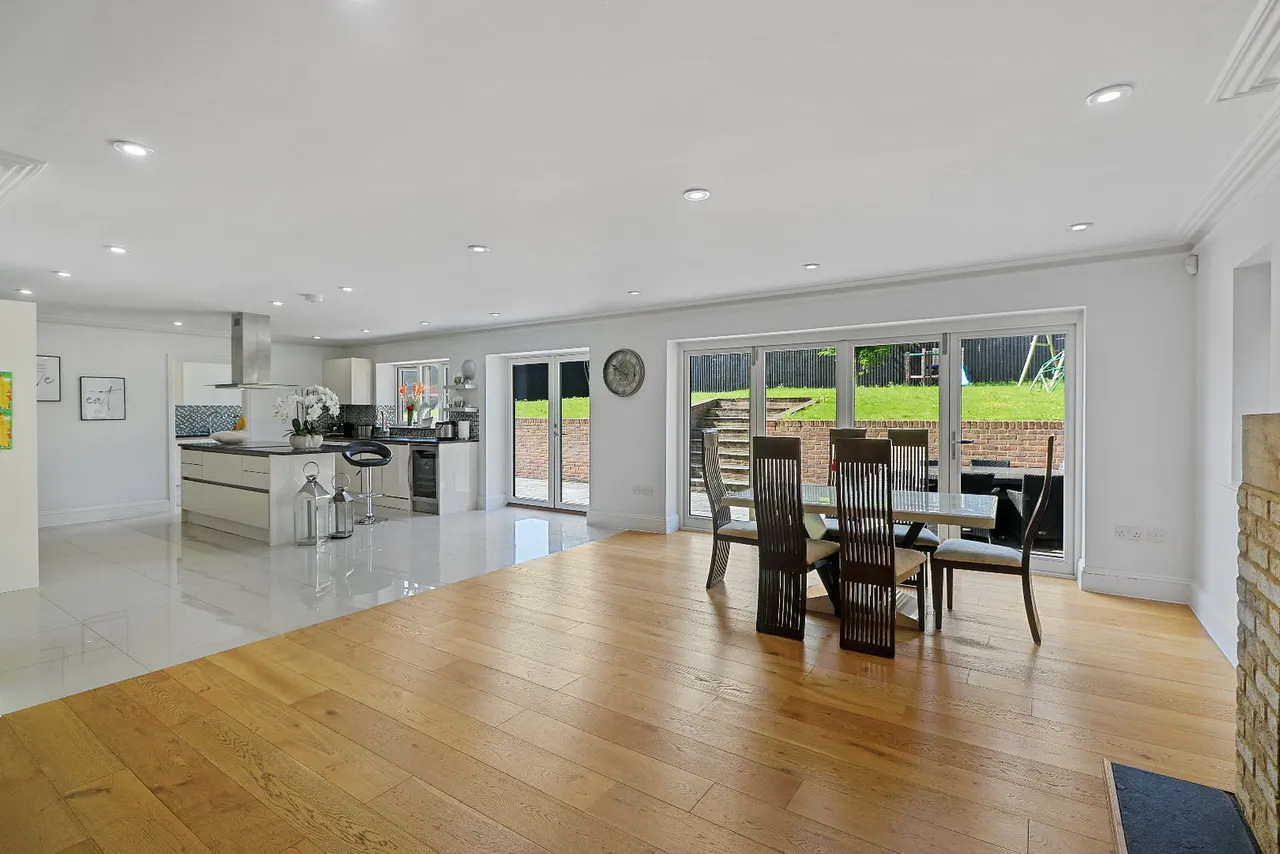 4 bed house for sale, London Road, Stanford Rivers, CM5