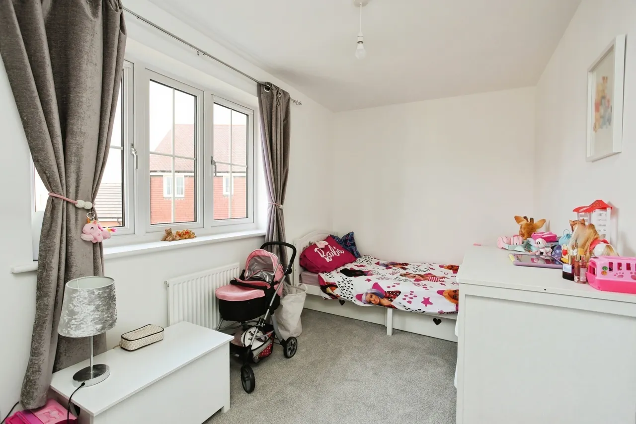 Reeves Avenue, Paddock Wood, TN12, photo 7