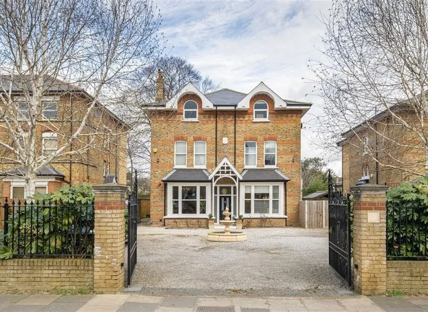 5 bed house to rent, Stanley Road, Teddington, TW11