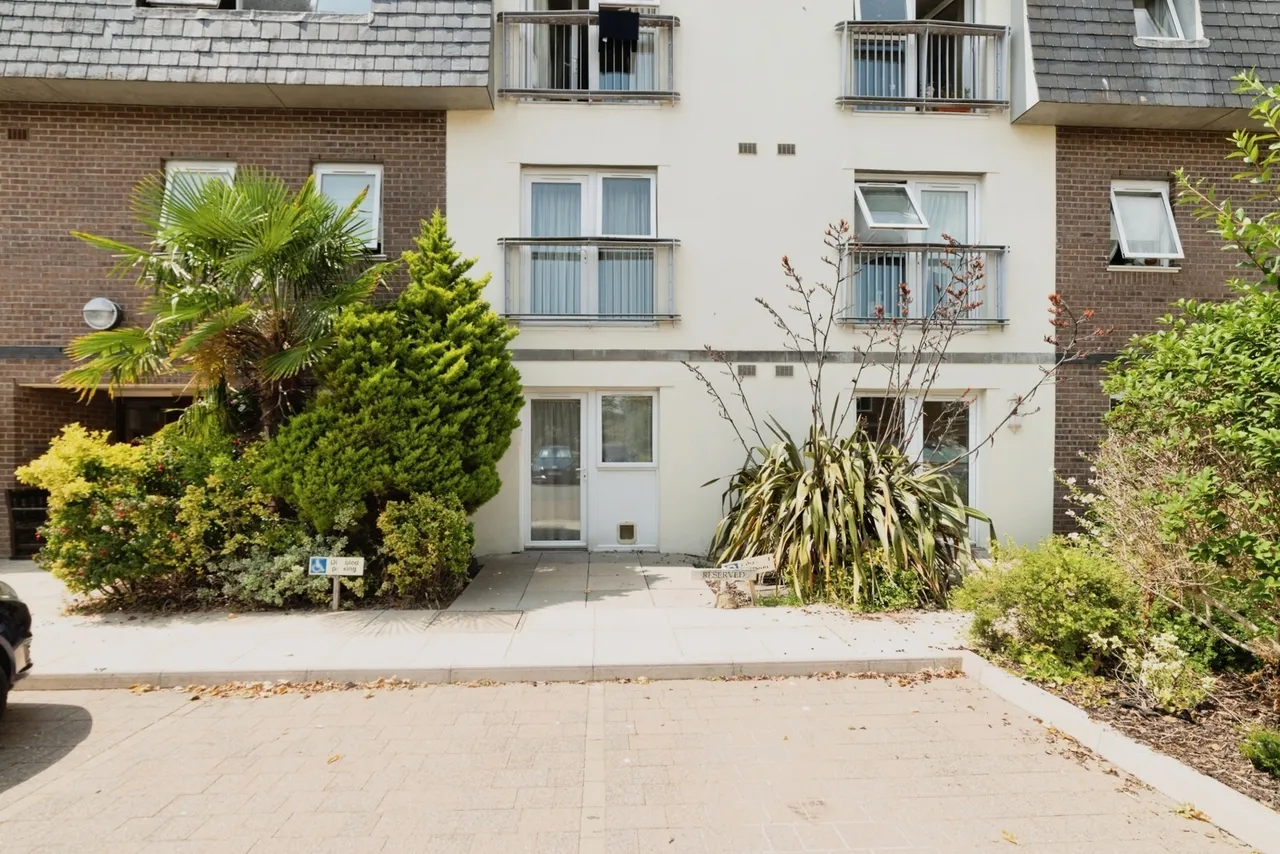 Court, Swansea, SA3, photo 14