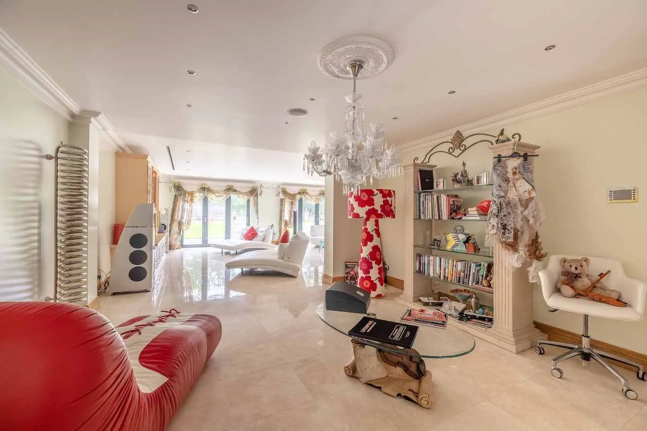 Fulmer Drive, Gerrards Cross, SL9, photo 4