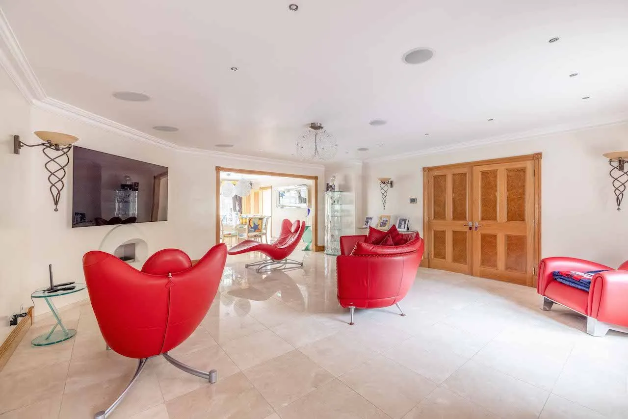 Fulmer Drive, Gerrards Cross, SL9, photo 8