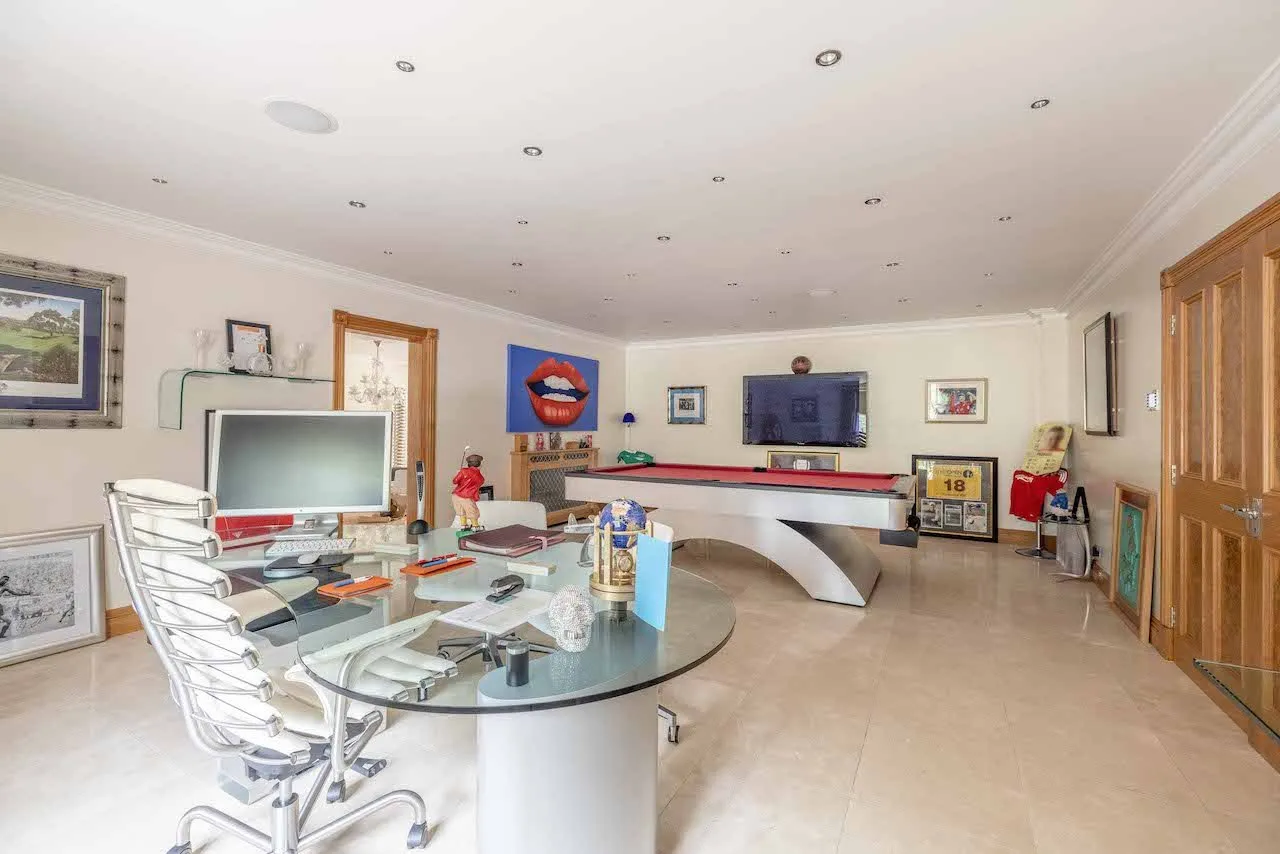 Fulmer Drive, Gerrards Cross, SL9, photo 7