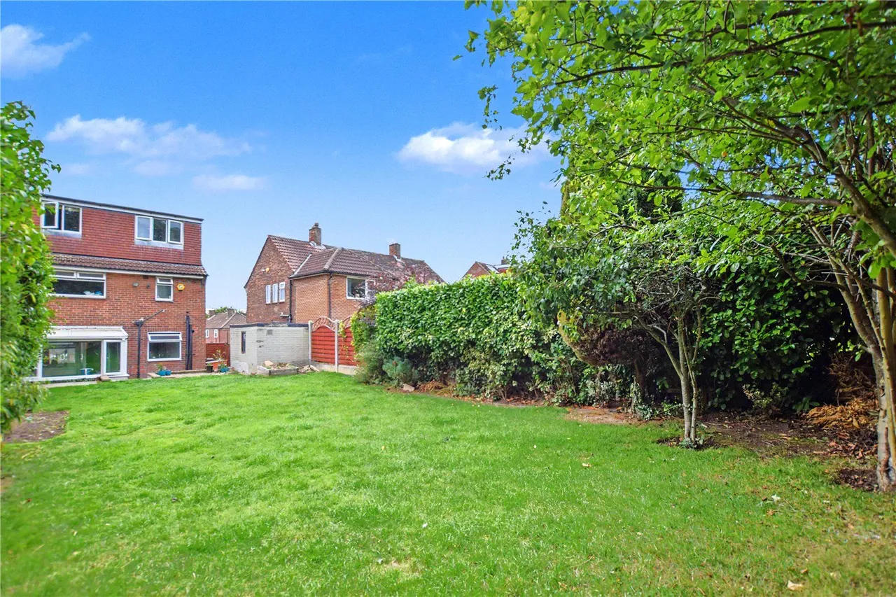 Ramshead Drive, Seacroft, LS14, photo 8
