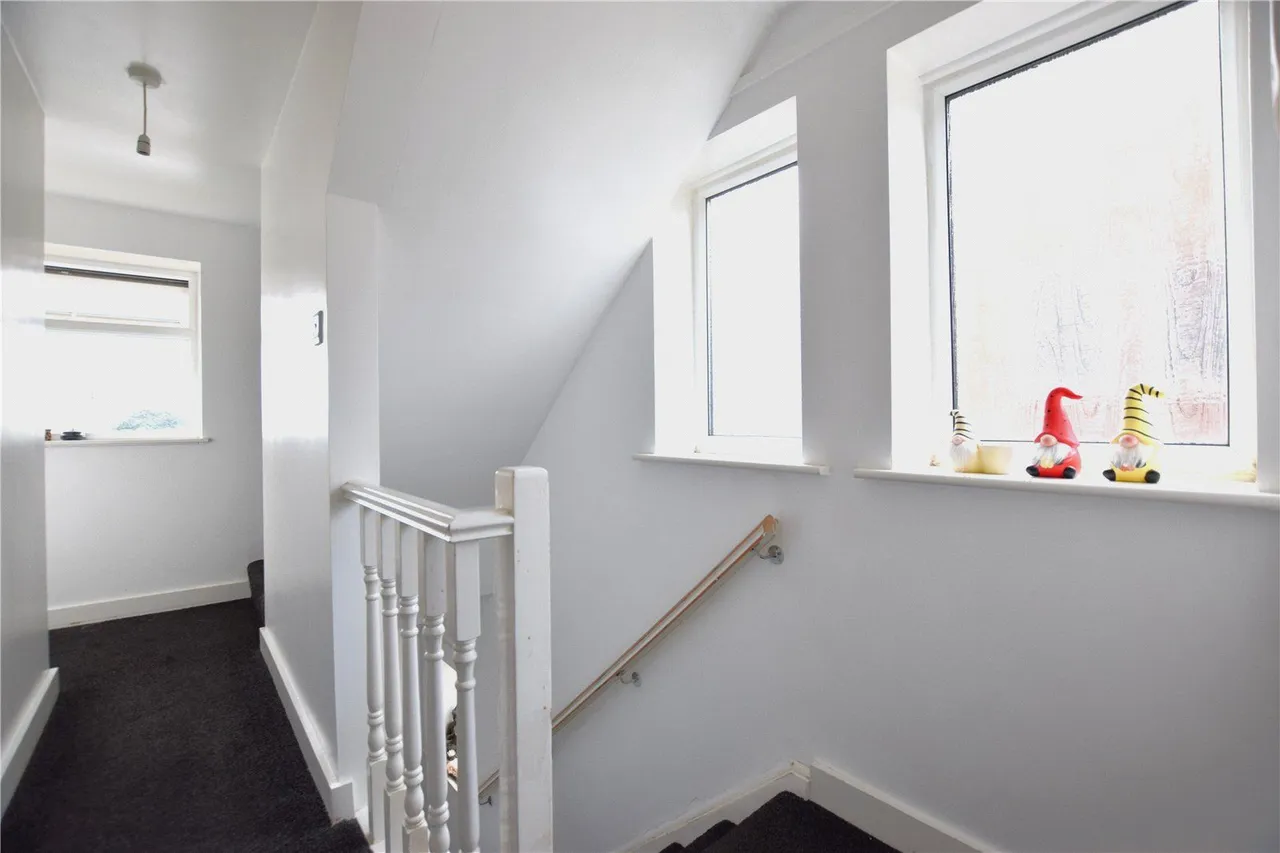 Ramshead Drive, Seacroft, LS14, photo 17
