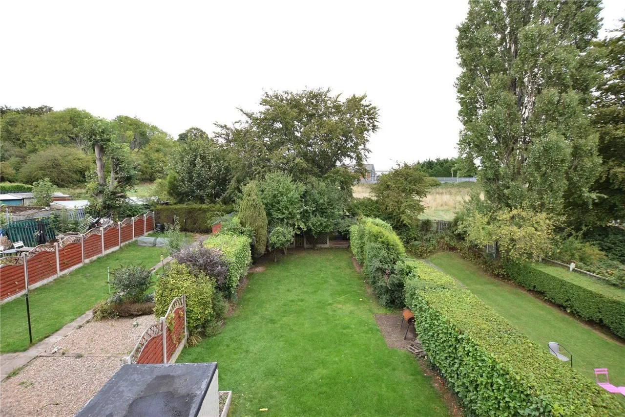 Ramshead Drive, Seacroft, LS14, photo 4