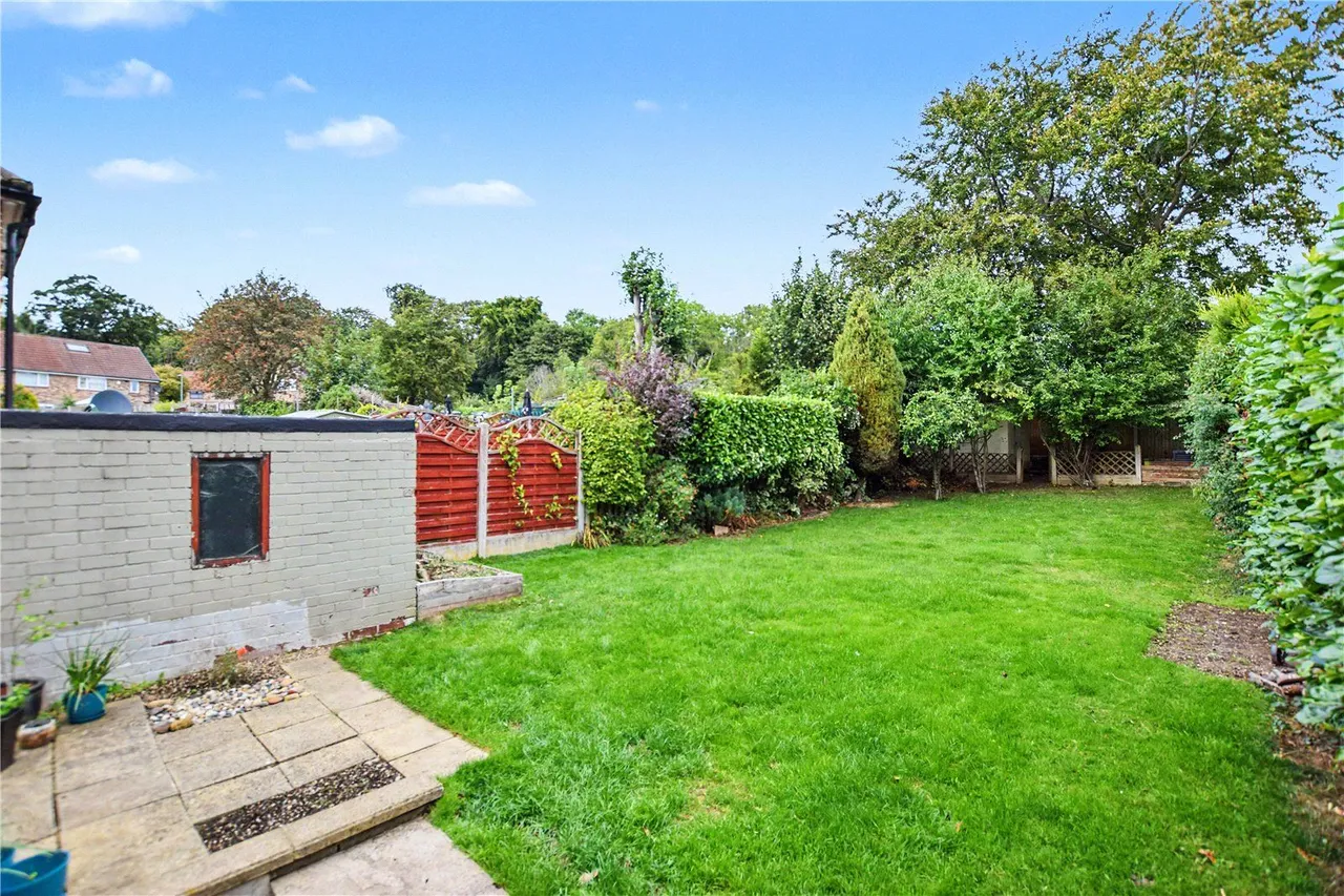 Ramshead Drive, Seacroft, LS14, photo 12