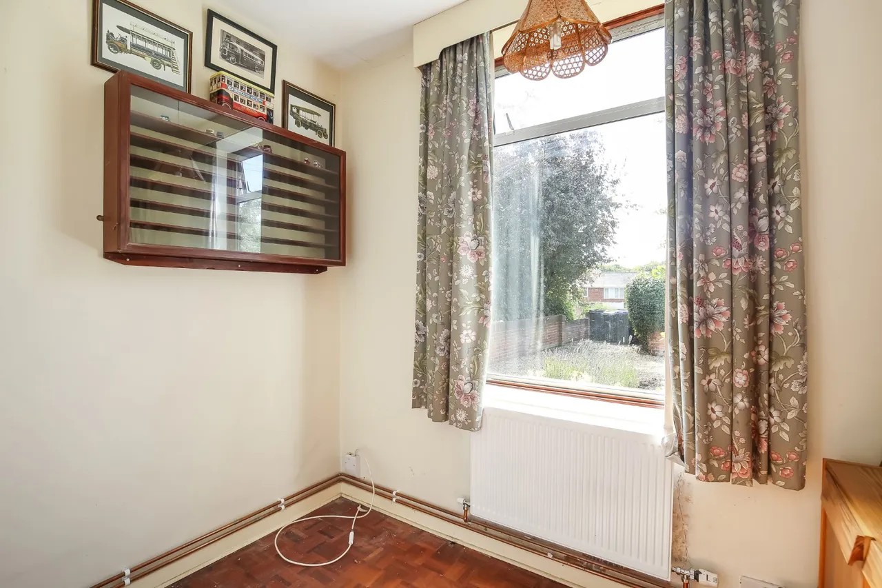 Godley Road, Harnham, Salisbury, Wiltshire, SP2 8EQ, photo 11