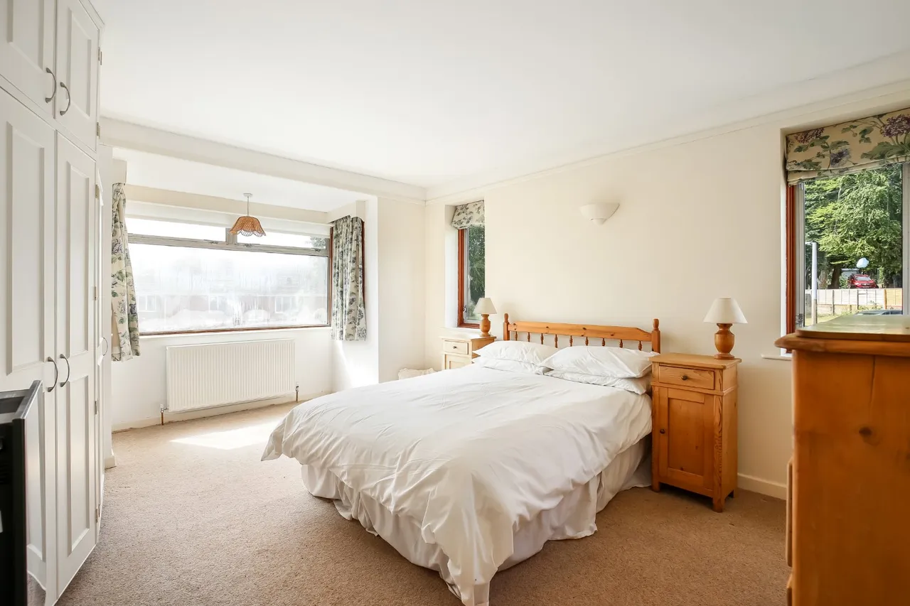 Godley Road, Harnham, Salisbury, Wiltshire, SP2 8EQ, photo 6