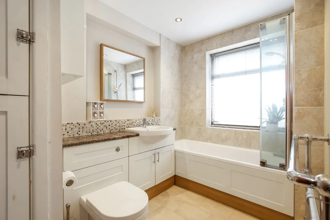 Godley Road, Harnham, Salisbury, Wiltshire, SP2 8EQ, photo 10