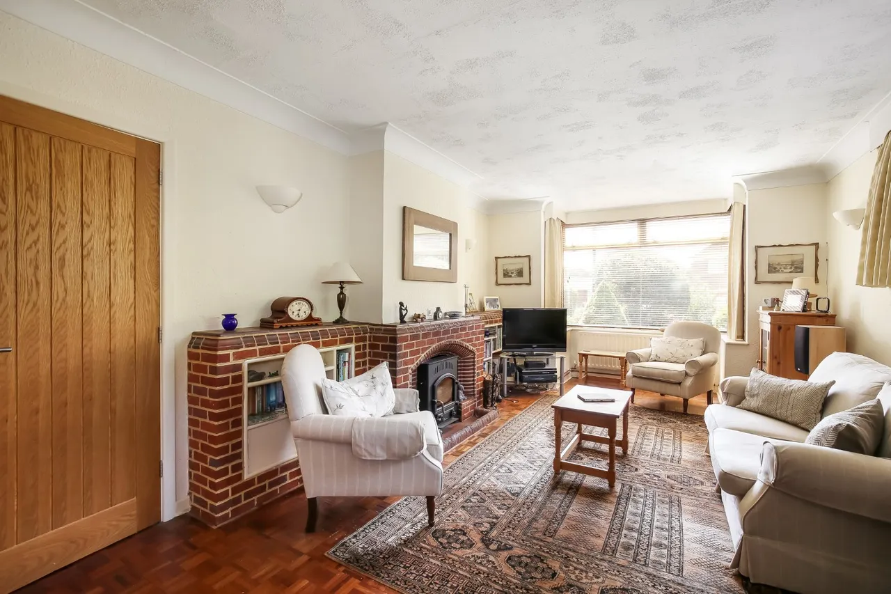 Godley Road, Harnham, Salisbury, Wiltshire, SP2 8EQ, photo 4