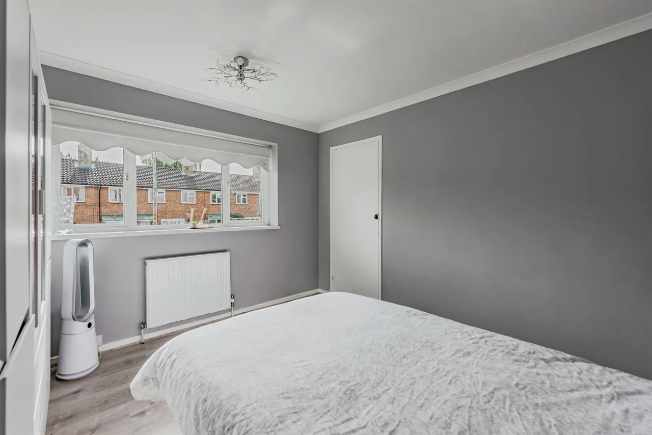 Winchester Road, Crawley, RH10, photo 16